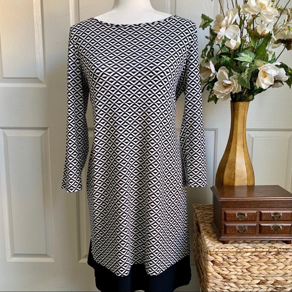 IVANKA TRUMP black and white dress
